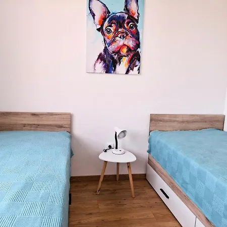 Bella Mare 2br * فارنا